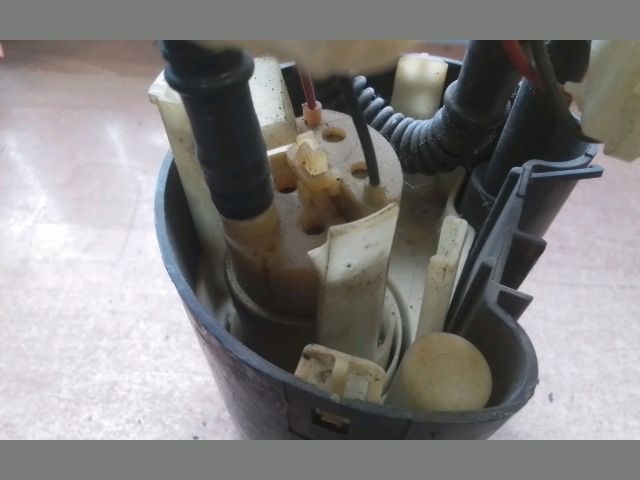 bontott PEUGEOT 206 Üzemanyag Szivattyú