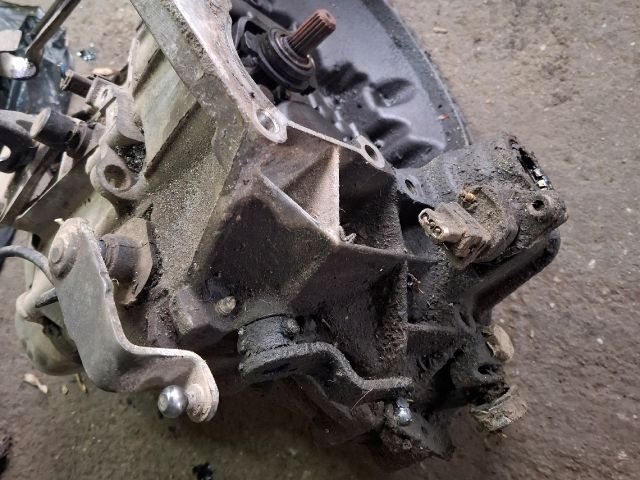 bontott PEUGEOT 206 Váltó (Mechanikus)