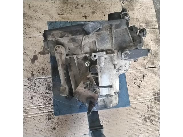 bontott PEUGEOT 206 Váltó (Mechanikus)