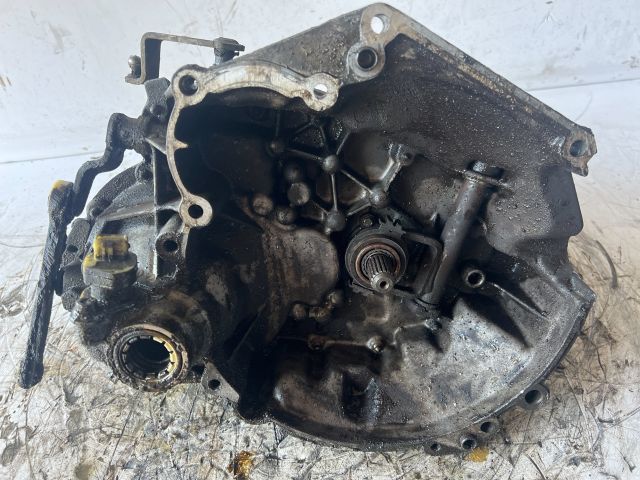 bontott PEUGEOT 206 Váltó (Mechanikus)