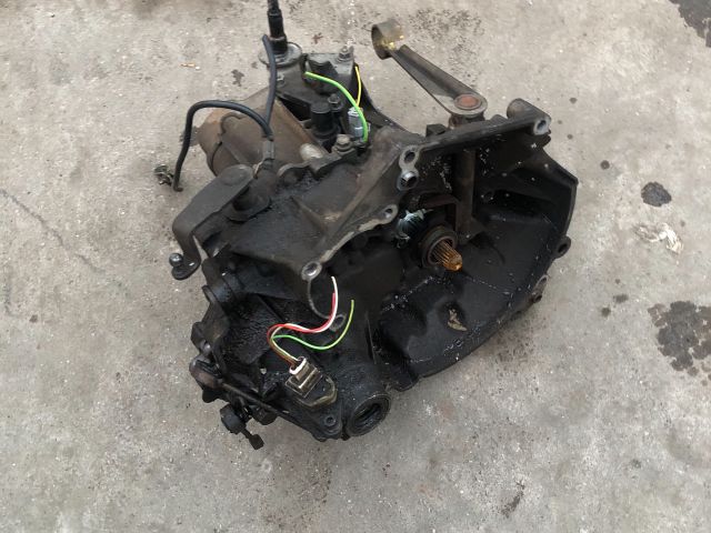 bontott PEUGEOT 206 Váltó (Mechanikus)