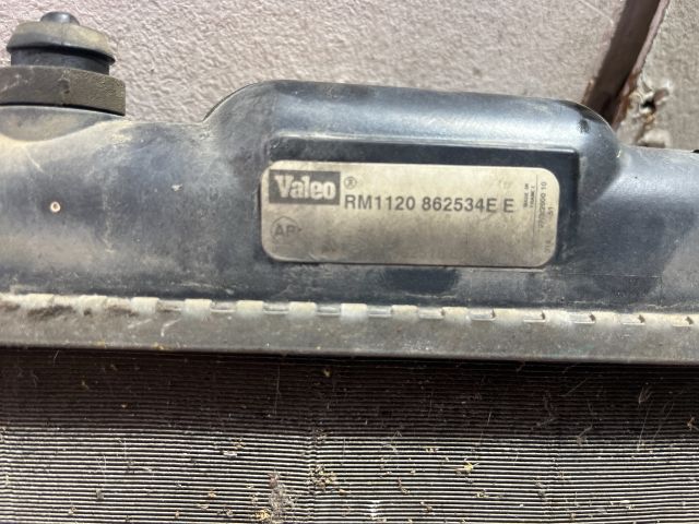 bontott PEUGEOT 206 Vízhűtő Radiátor (Nem klímás)