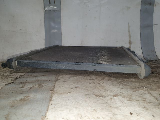 bontott PEUGEOT 206 Vízhűtő Radiátor (Nem klímás)