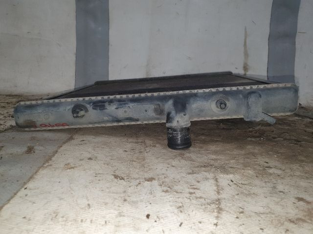 bontott PEUGEOT 206 Vízhűtő Radiátor (Nem klímás)