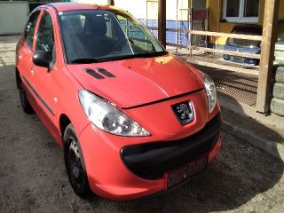 bontott PEUGEOT 206 Motor Tartó Bak Bal