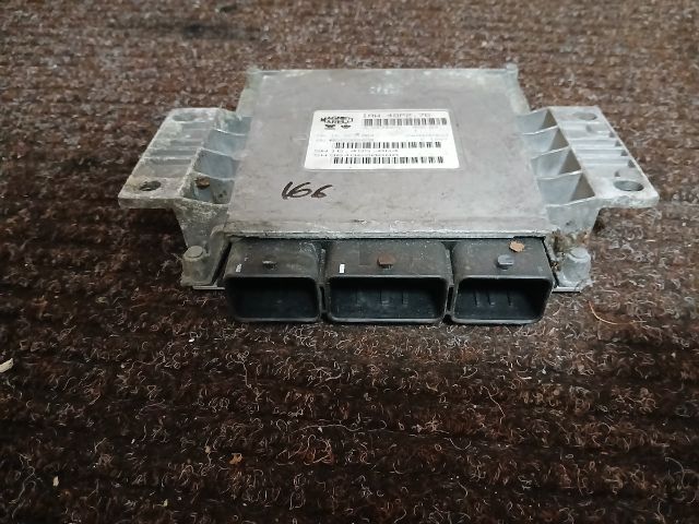 bontott PEUGEOT 206 Motorvezérlő