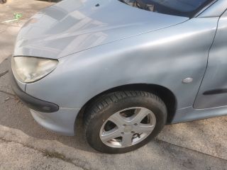 bontott PEUGEOT 206 Bal első Csonkállvány Kerékaggyal