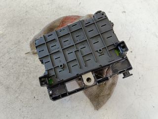 bontott PEUGEOT 206 Biztosítéktábla Motortér