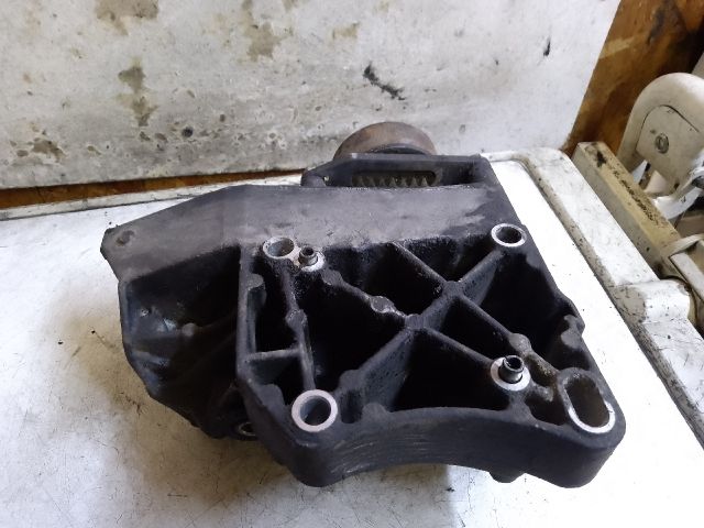 bontott PEUGEOT 206 Generátor Tartó Bak