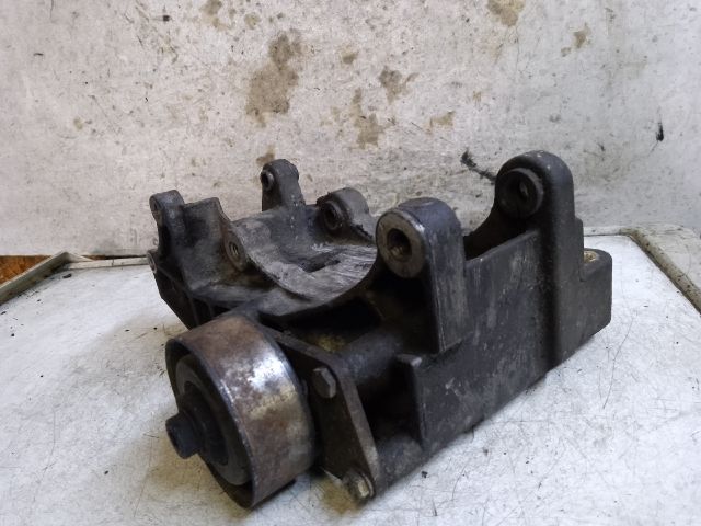 bontott PEUGEOT 206 Generátor Tartó Bak