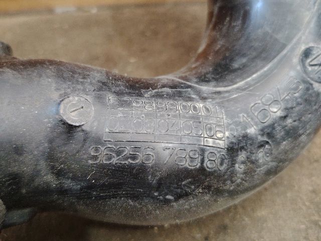 bontott PEUGEOT 206 Légbeömlő Cső