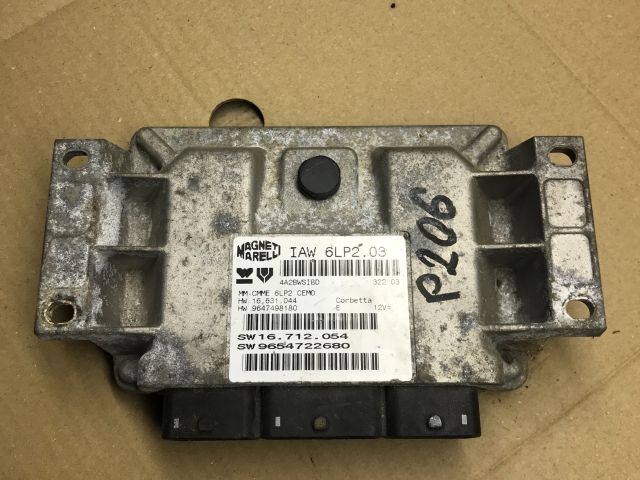 bontott PEUGEOT 206 Motorvezérlő