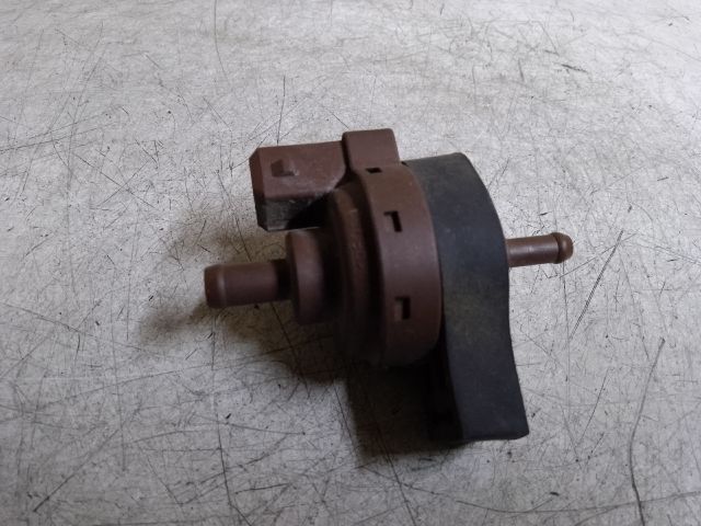 bontott PEUGEOT 206 Tankszellőztető Szelep