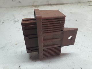 bontott PEUGEOT 206 Üzemanyag Szivattyú Relé