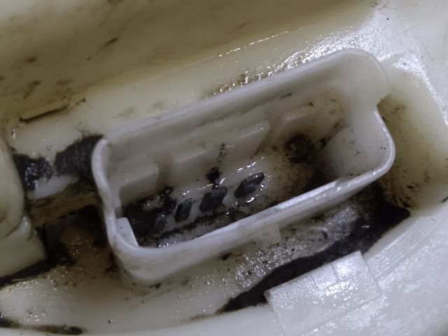 bontott PEUGEOT 206 Üzemanyag Szivattyú