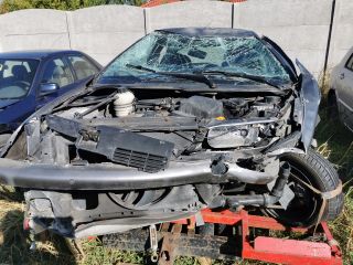 bontott PEUGEOT 206 Bal első Féknyereg Munkahengerrel