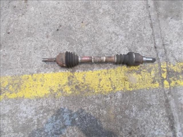 bontott PEUGEOT 206 Bal Féltengely