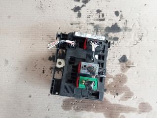 bontott PEUGEOT 206 Biztosítéktábla Motortér