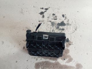 bontott PEUGEOT 206 Biztosítéktábla Motortér