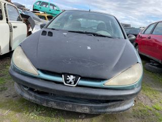 bontott PEUGEOT 206 Motor Tartó Bak Bal