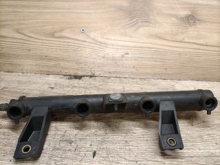 bontott PEUGEOT 206 Porlasztó Sor / Híd