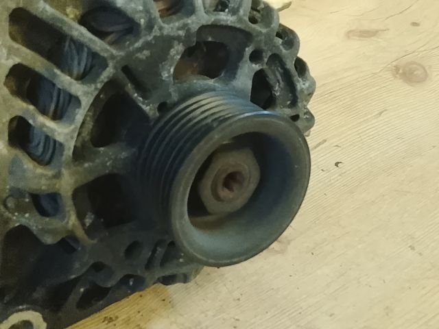 bontott PEUGEOT 206 Generátor