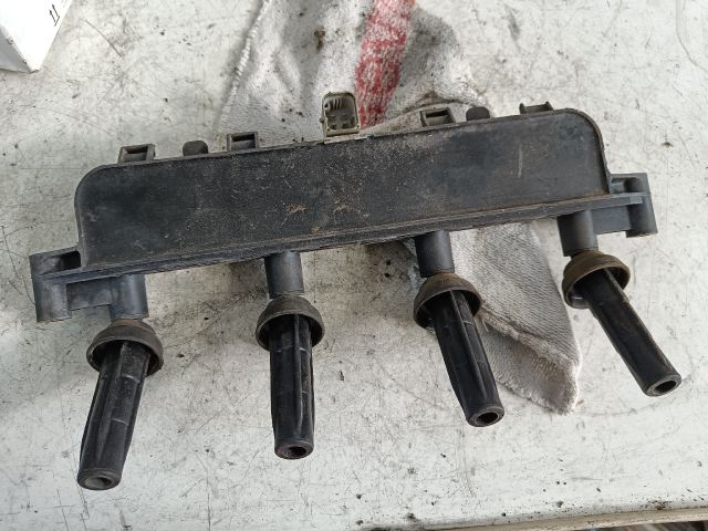 bontott PEUGEOT 206 Gyújtótrafó Szett