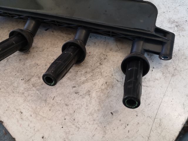 bontott PEUGEOT 206 Gyújtótrafó Szett