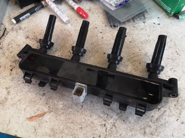 bontott PEUGEOT 206 Gyújtótrafó Szett