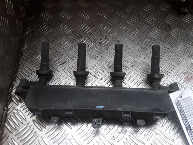bontott PEUGEOT 206 Gyújtótrafó Szett