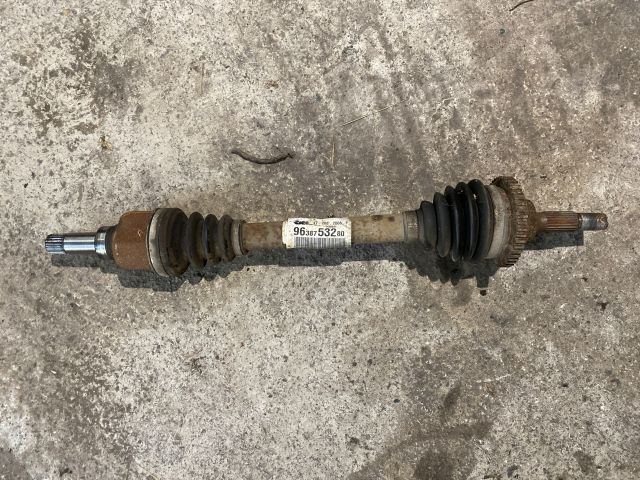 bontott PEUGEOT 206 Bal Féltengely