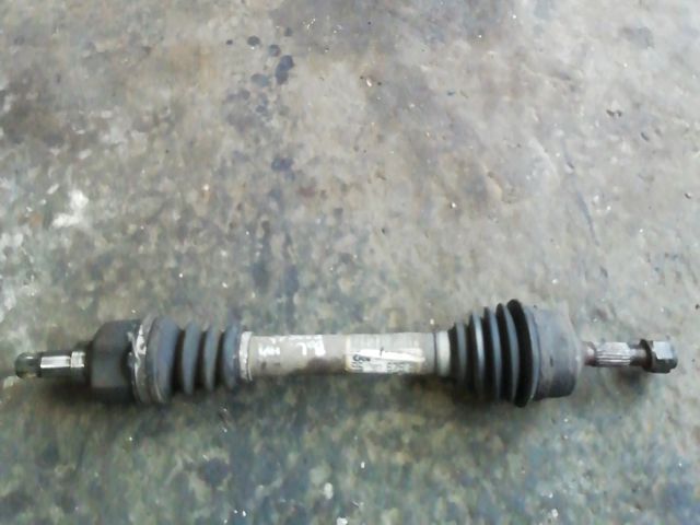 bontott PEUGEOT 206 Bal Féltengely