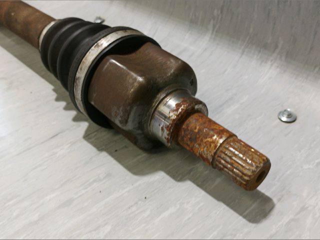 bontott PEUGEOT 206 Bal Féltengely