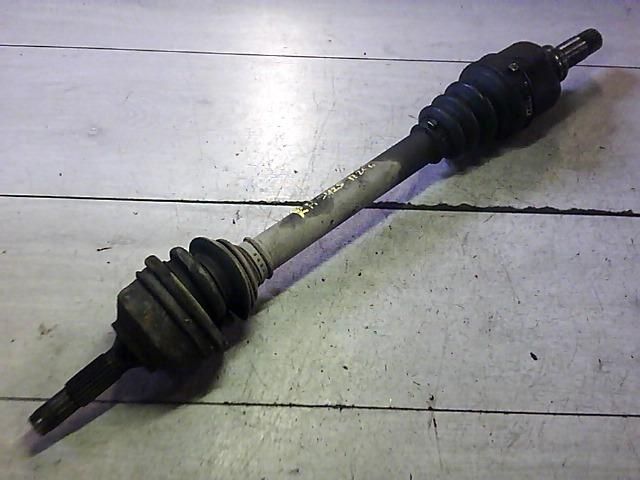 bontott PEUGEOT 206 Bal Féltengely