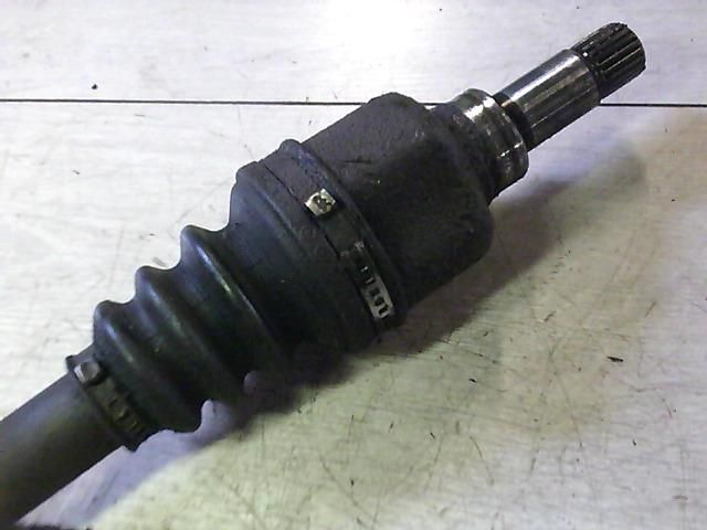 bontott PEUGEOT 206 Bal Féltengely