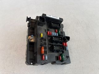 bontott PEUGEOT 206 Biztosítéktábla Motortér