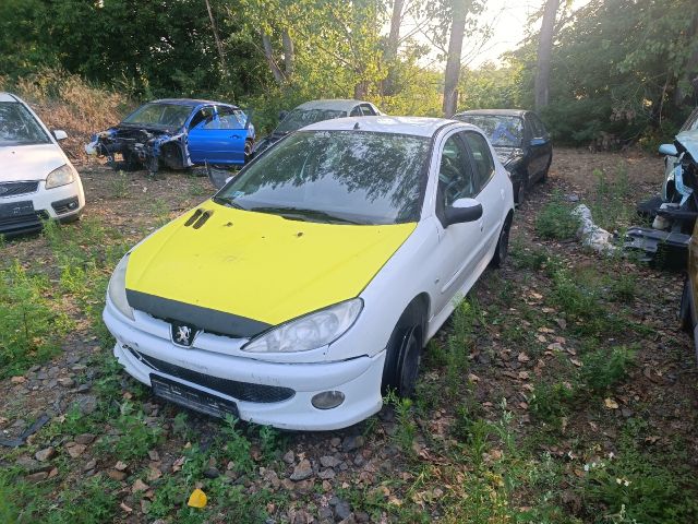 bontott PEUGEOT 206 Bal első Gólyaláb (Lengécsillapító, Rugó)