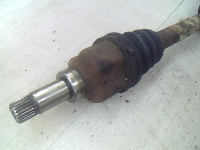 bontott PEUGEOT 206 Bal Féltengely