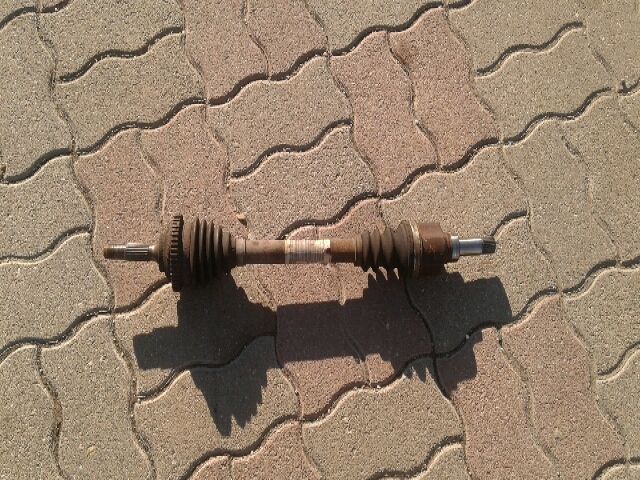 bontott PEUGEOT 206 Bal Féltengely