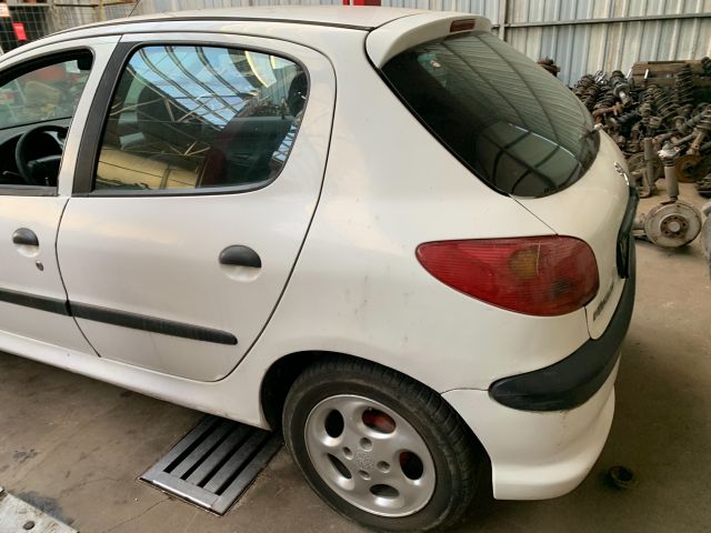 bontott PEUGEOT 206 Hátsó Híd (Dobfékes)