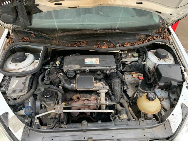 bontott PEUGEOT 206 Kiegyenlítő Tartály