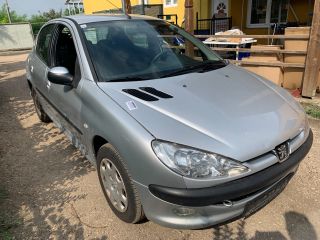 bontott PEUGEOT 206 Klímakompresszor