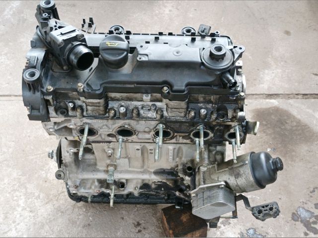 bontott PEUGEOT 206 Motor (Fűzött blokk hengerfejjel)