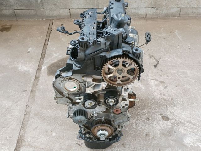 bontott PEUGEOT 206 Motor (Fűzött blokk hengerfejjel)