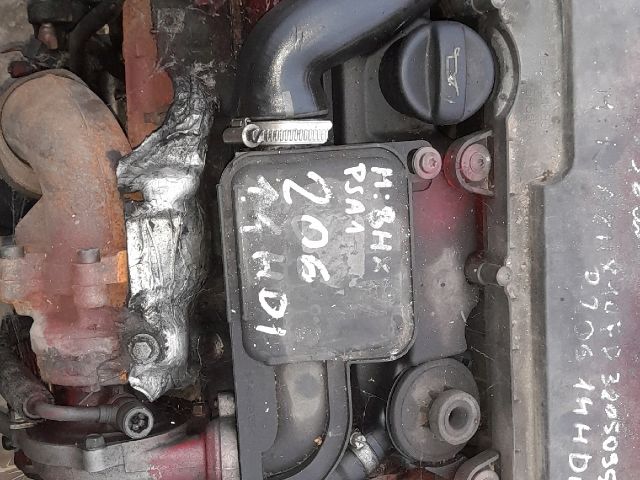 bontott PEUGEOT 206 Motor (Fűzött blokk hengerfejjel)