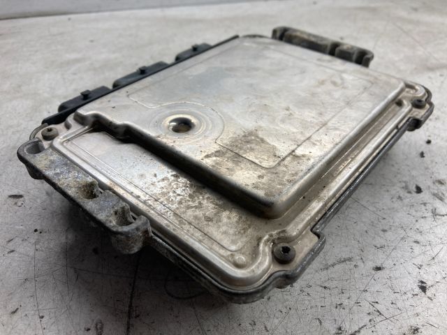 bontott PEUGEOT 206 Motorvezérlő