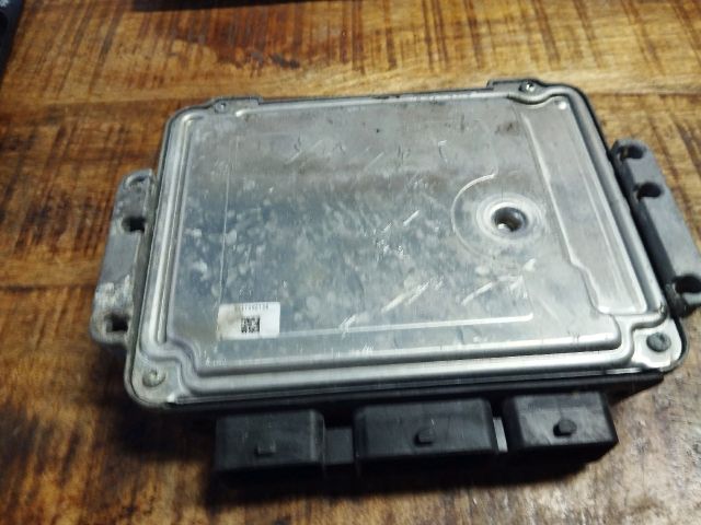 bontott PEUGEOT 206 Motorvezérlő