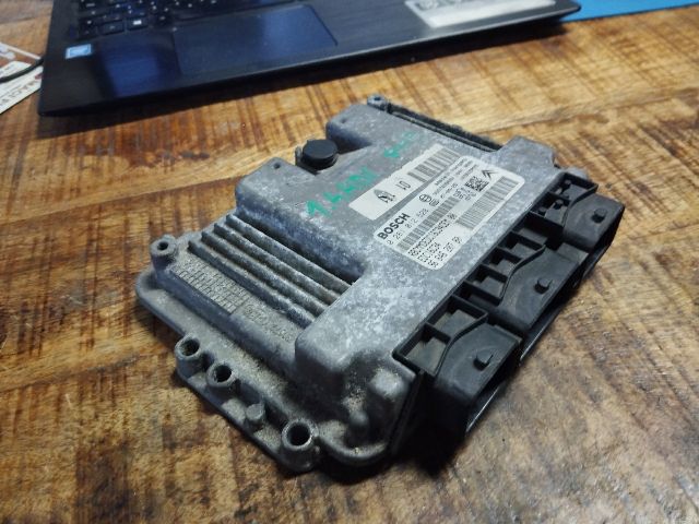 bontott PEUGEOT 206 Motorvezérlő