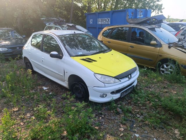 bontott PEUGEOT 206 Motorvezérlő