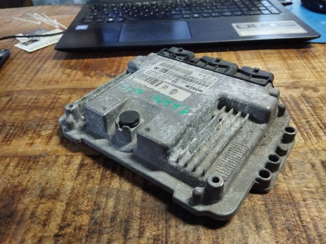 bontott PEUGEOT 206 Motorvezérlő